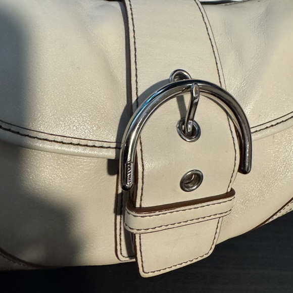 Y2K Coach vintage Cream Leather w/brown stitching Soho - signature inside - Picture 8 of 10